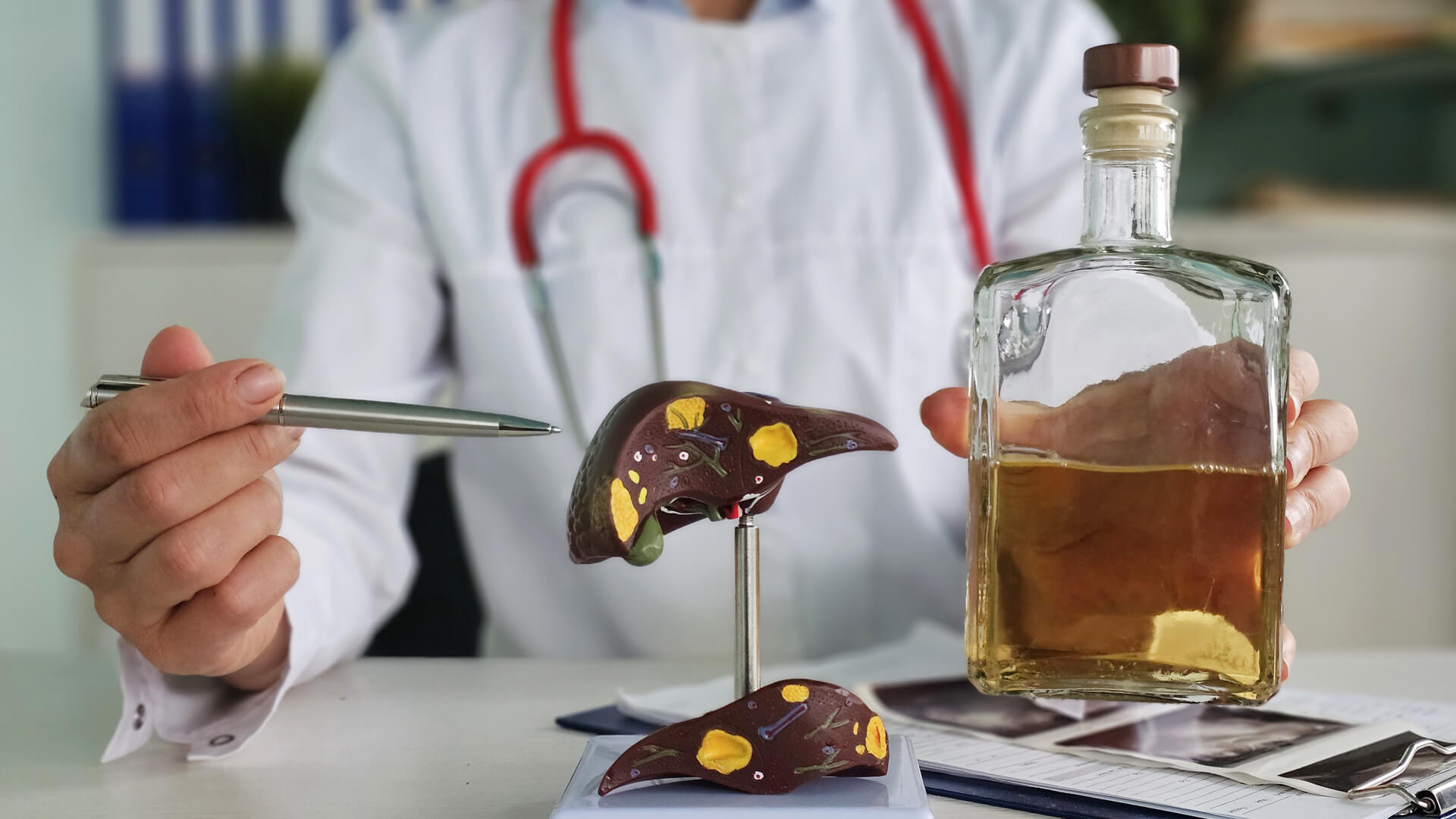 Алкохолизъм