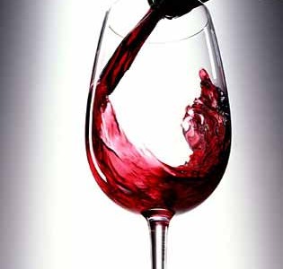Червеното вино намалява риска от рак на гърдата