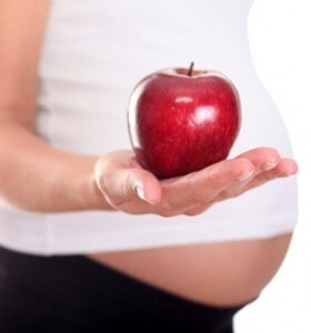 Нездравословното меню на бременната вреди на бебето