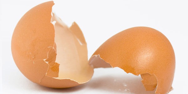 Не изхвърляйте черупките на яйцата, съдържат калций в изобилие 