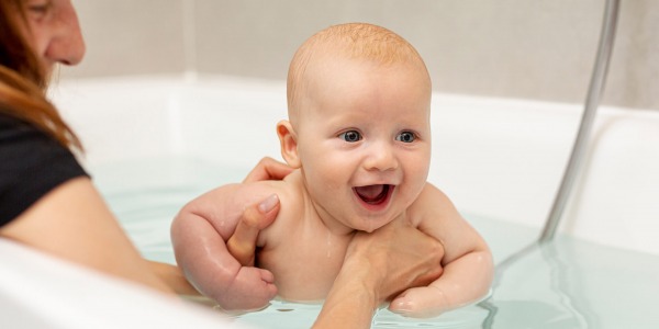 Как да почистваме пъпчето на новороденото