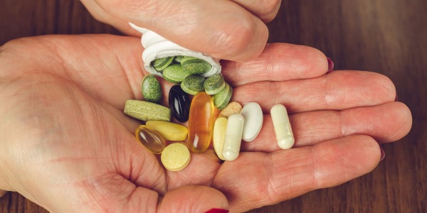 Можем ли да комбинираме хранителни добавки?