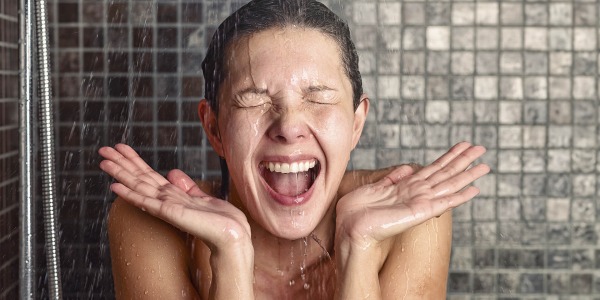 Студен срещу горещ душ - ползи за здравето